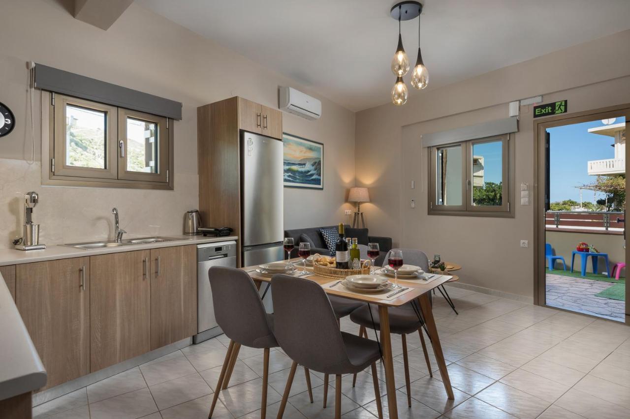 Floral Beach Apt With Lux Extras & Special Treats Колімварі Екстер'єр фото